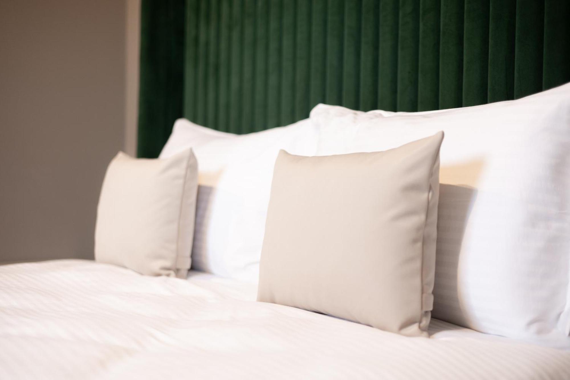 R.Hotel تشيرنيفتسي المظهر الخارجي الصورة